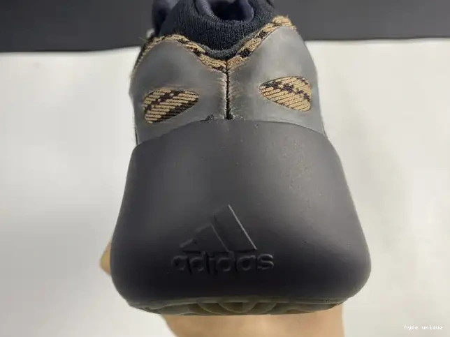 hype GY0189 V3 ADIDAS YEEZY 700 0610